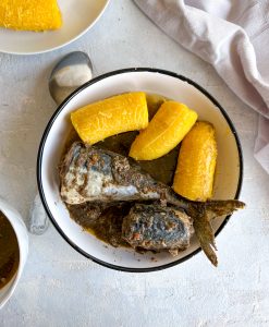 Lire la suite à propos de l’article Mbongo Tchobi | Sauce ébène au poisson
